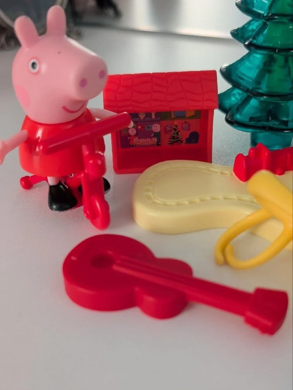 Peppa Pig Christmas Playset Advent with Bear, Snowman, Trees & Accessories